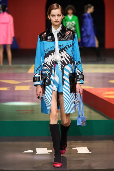 Look 44